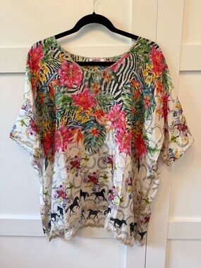 LIKE NEW Johnny Was Seabiscuit Shiloh White Floral & Zebra & Horse Print Tunic